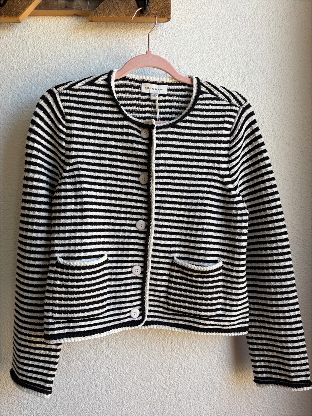 NWT Free Assembly Striped Crochet Cardigan Medium - Picture 3 of 7